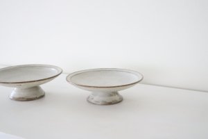 画像: ●中村恵子/高台皿(粉引)