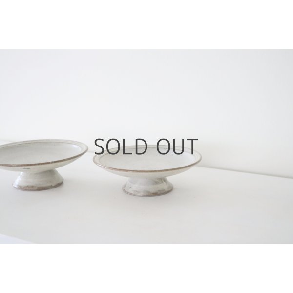 画像1: 中村恵子/高台皿(粉引) (1)